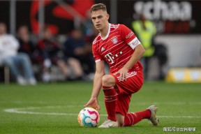 米乐体育娱乐-拜仁慕尼黑中场发挥稳定，成为关键力量